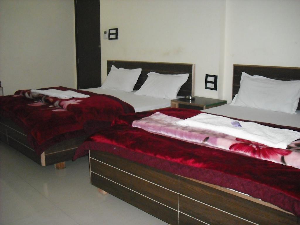 Hotel Gs Paradise Amritsar Værelse billede