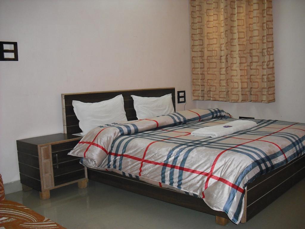 Hotel Gs Paradise Amritsar Værelse billede