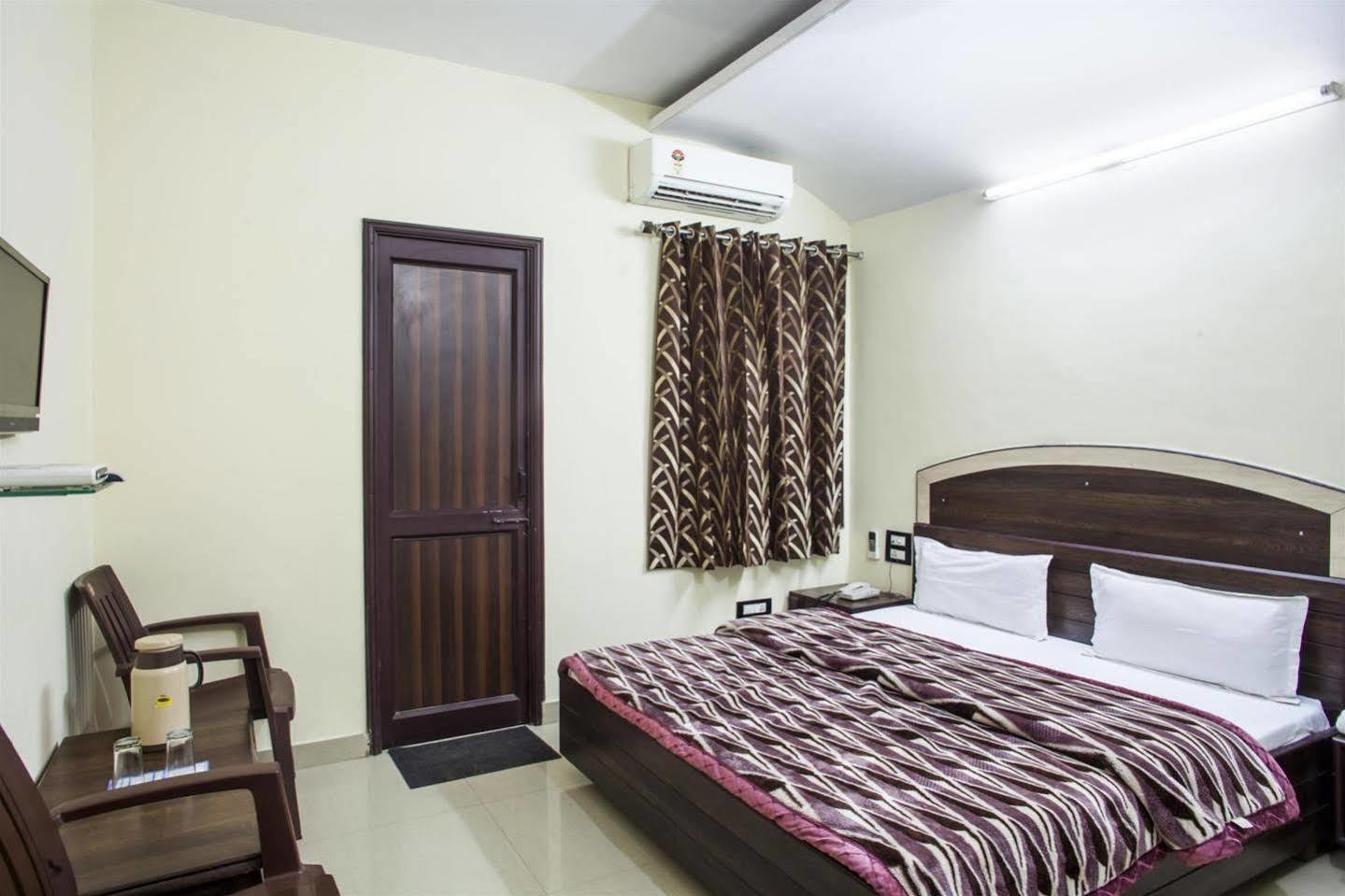 Hotel Gs Paradise Amritsar Eksteriør billede