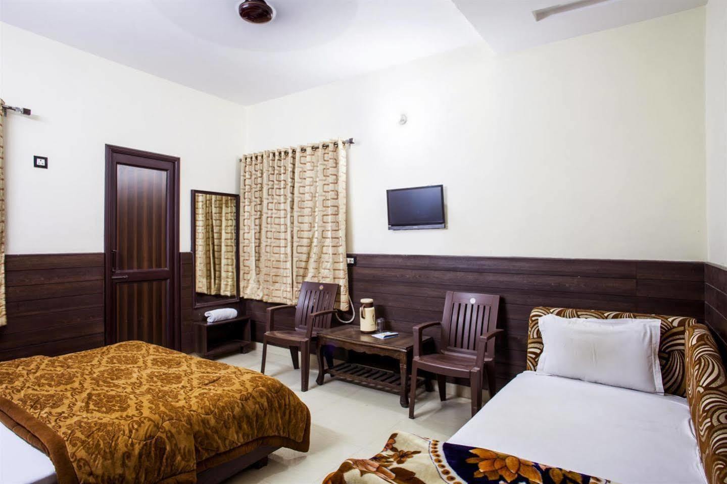 Hotel Gs Paradise Amritsar Eksteriør billede