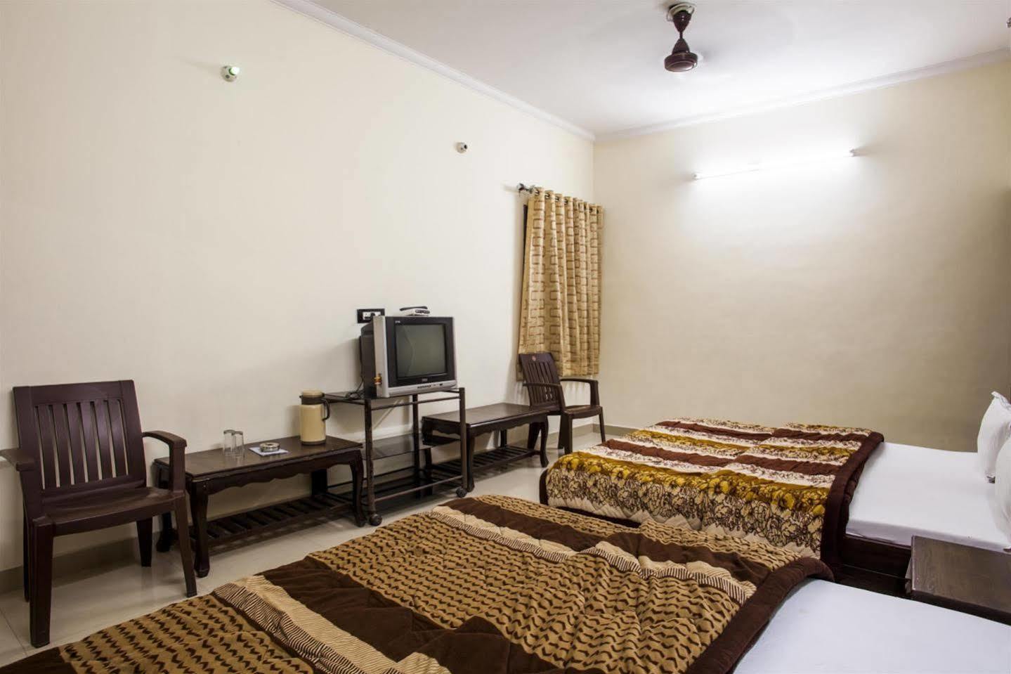 Hotel Gs Paradise Amritsar Eksteriør billede