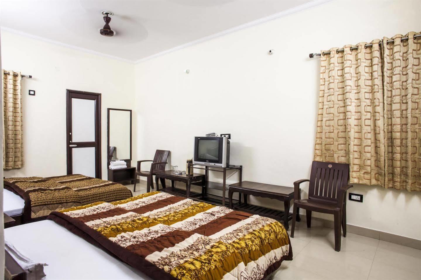 Hotel Gs Paradise Amritsar Eksteriør billede